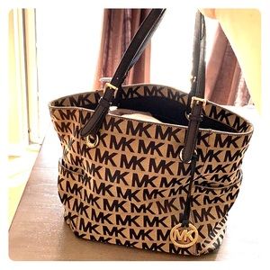 Michael Kors purse